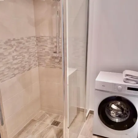 Vue Mer, Long Apartment *